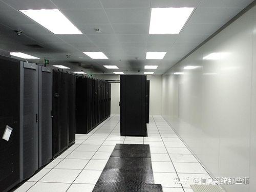 只需通过按压手钳的上盖