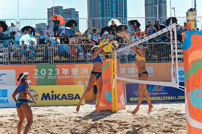 中国女将薛晨夏欣怡问鼎2023亚锦赛沙滩排球冠军