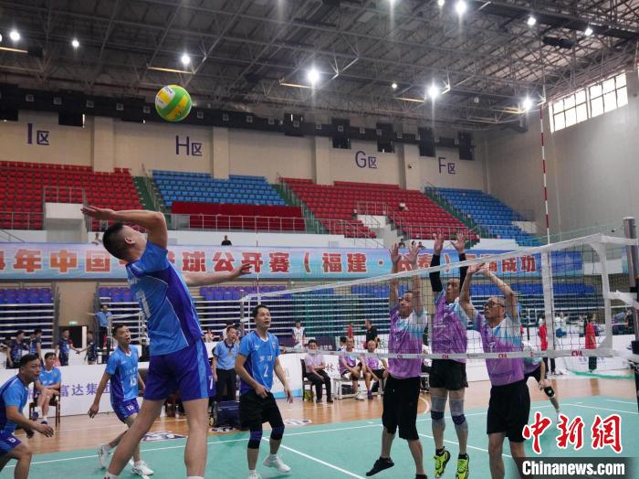 福建长泰区举行2024年中国气排球公开赛 海外参赛