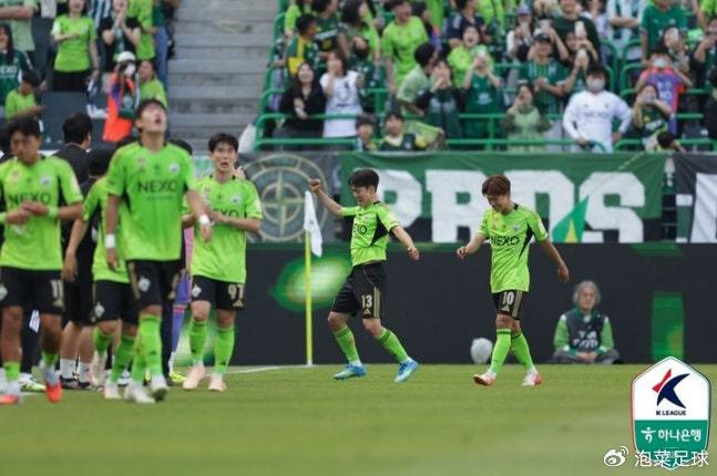 p全北现代汽车绝杀浦项终结三轮不胜，李刚仁欧