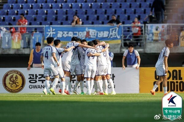 p全北现代汽车绝杀浦项终结三轮不胜，李刚仁欧