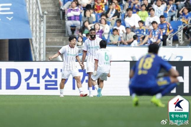 p全北现代汽车绝杀浦项终结三轮不胜，李刚仁欧