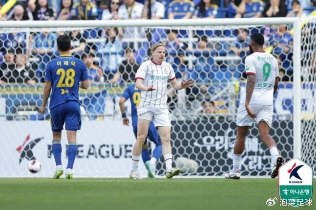 p全北现代汽车绝杀浦项终结三轮不胜，李刚仁欧