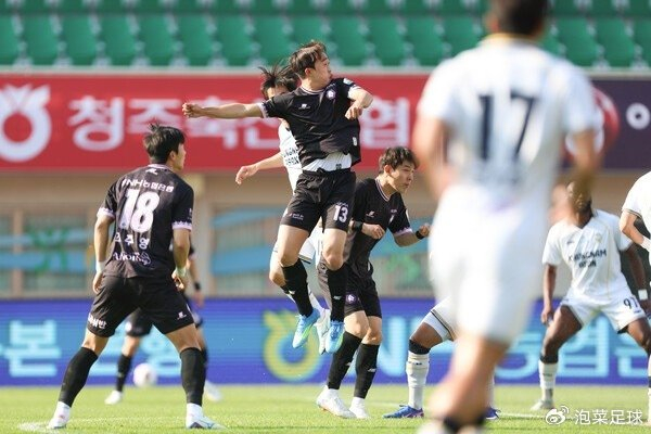 p全北现代汽车绝杀浦项终结三轮不胜，李刚仁欧